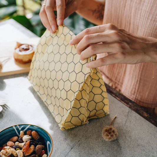 Lunsjbag i bivoks med 2 rom. Forhåndsbestill, på lager 20.april