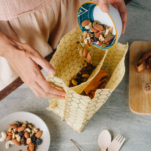 Lunsjbag i bivoks med 2 rom. Forhåndsbestill, på lager 20.april