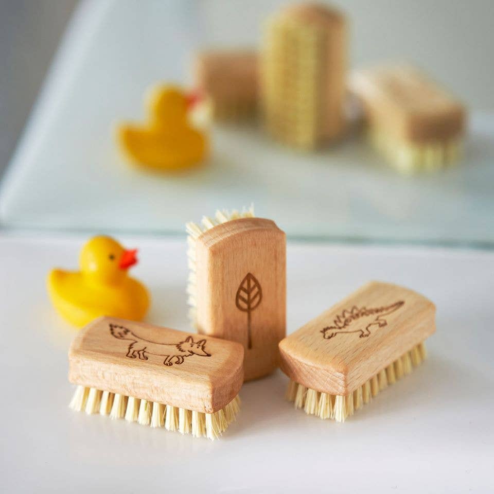 Barneneglbørster i FSC®-sertifisert tre – assortert motiv