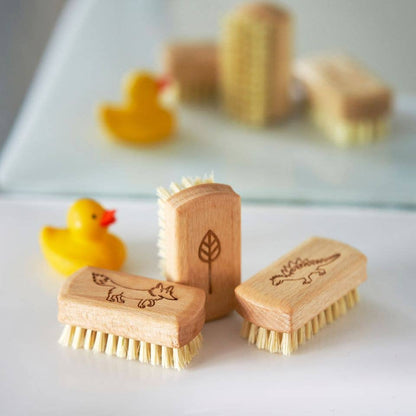 Barneneglbørster i FSC®-sertifisert tre – assortert motiv