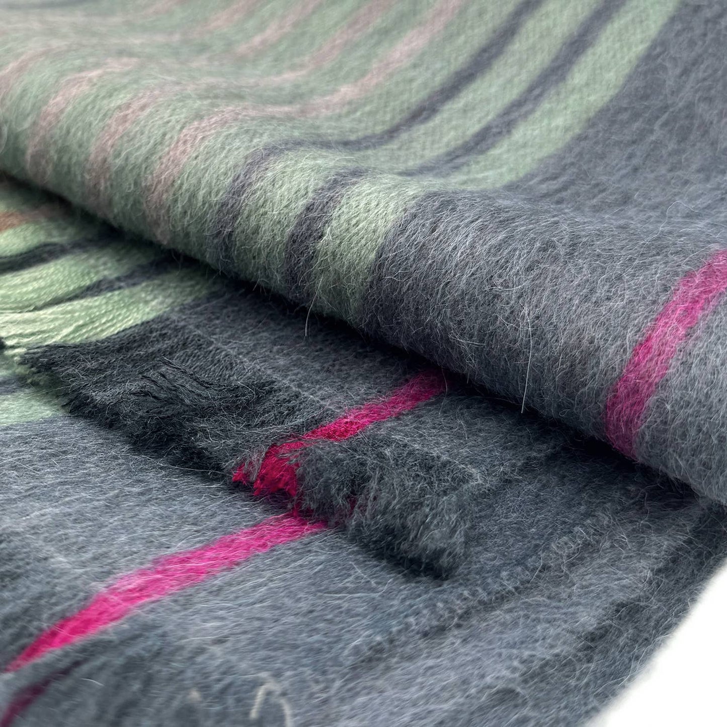 Alpackahalsduk – Vild Wasabi